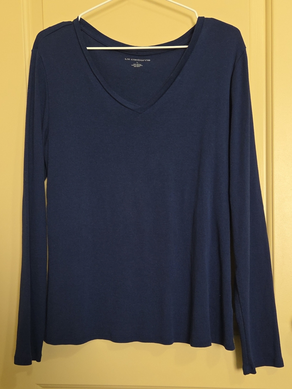 Liz Claiborne Navy V-Neck Long Sleeve Tee